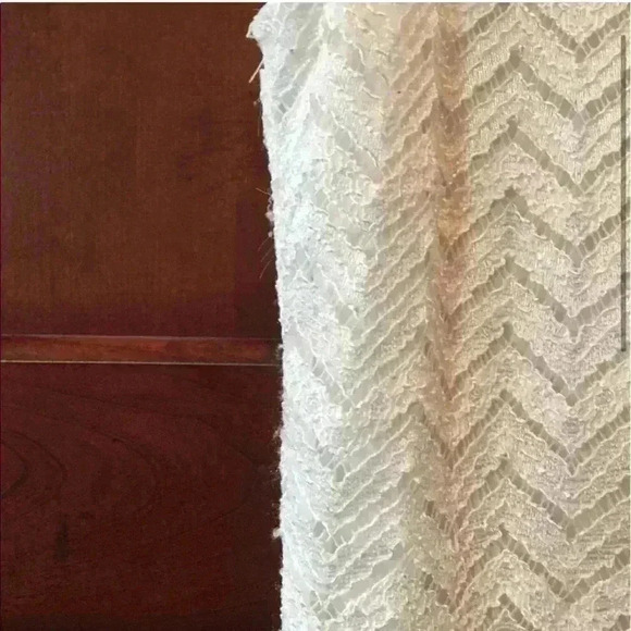 White Michael Taylor chevron design dress- size Medium - Picture 3 of 5